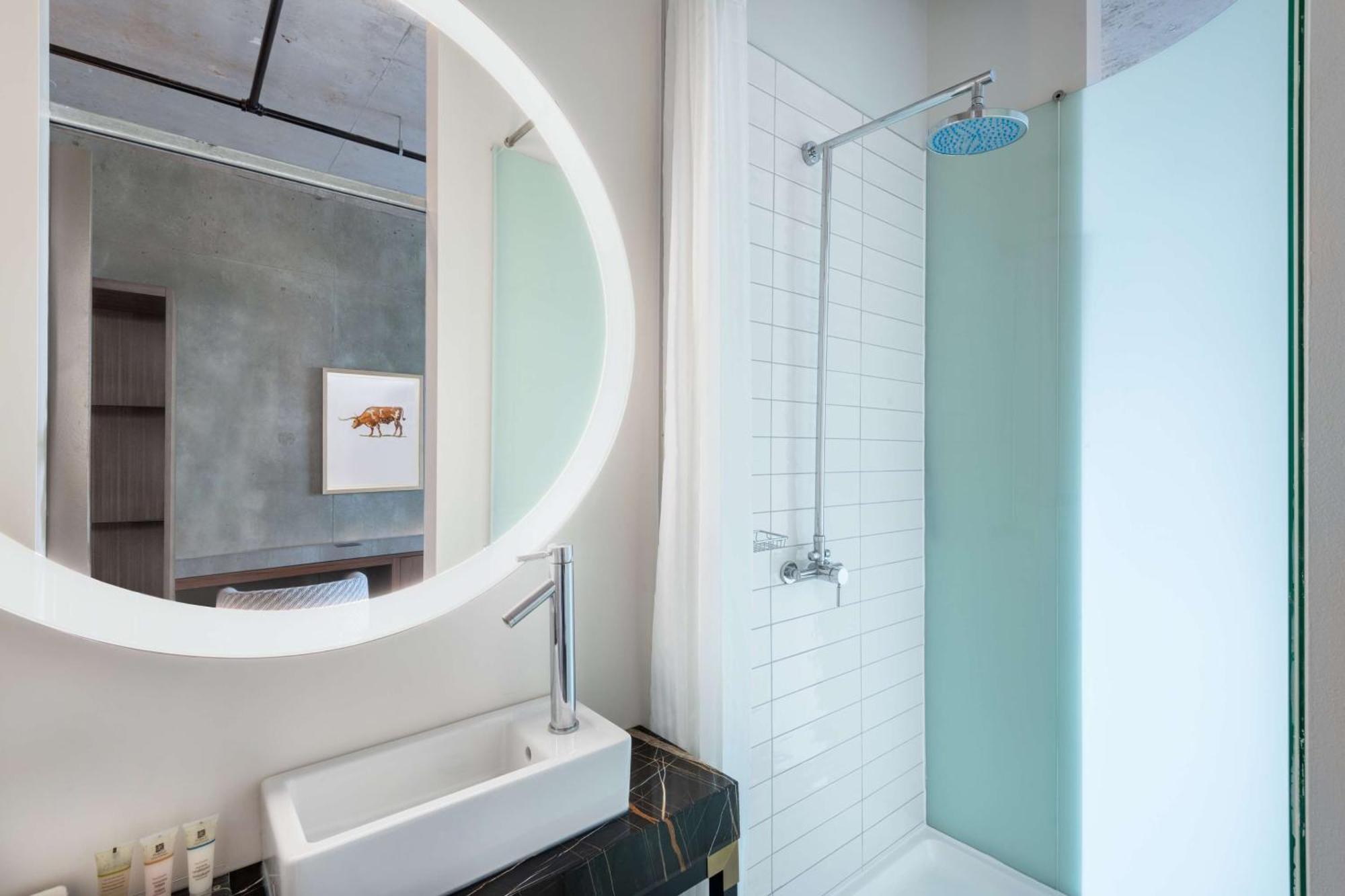 Nylo Dallas Plano Hotel, Tapestry Collection By Hilton Luaran gambar